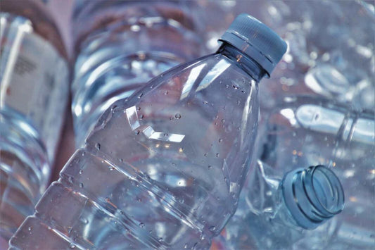 13 einfache Möglichkeiten, den Plastikmüll um uns herum zu reduzieren