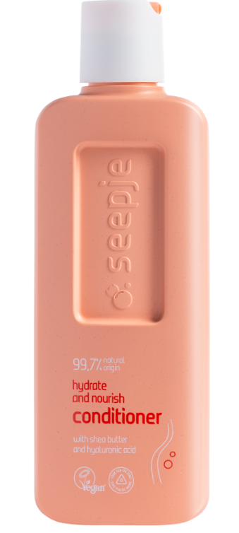 Hydratisierende und nährende Haarspülung von SOAPLY, 300 ml, zeigt die Flasche mit pflegender Formel und grünen Akzenten.