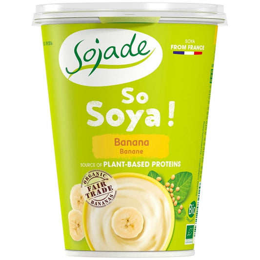 Glutenfreies Bananen-Sojaprodukt BIO von SOJADE in 400 g Verpackung, zeigt die cremige Konsistenz und frische Bananen.