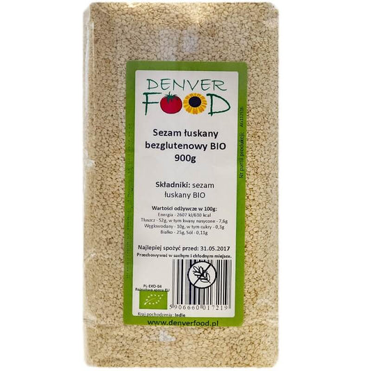 Glatter, glutenfreier Bio Sesam von Denver Food in 900g Packung, sichtbare Sesamkörner auf weißem Hintergrund