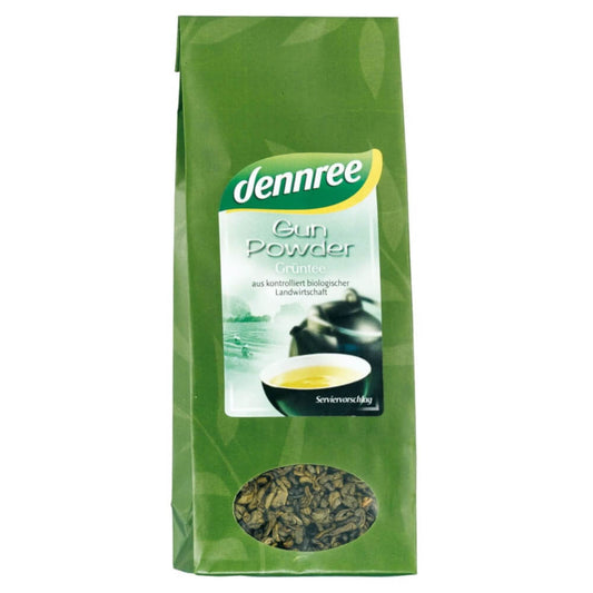 Grüner Gunpowder-Blatttee BIO von DENNREE in 100 g Packung, frisch und handverlesen, mit grünen Teeblättern.