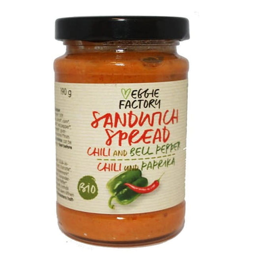 Chilipaste von VEGGIE FACTORY, 190g, biologisch, mit roten Chilischoten und Gewürzen, in einem Glasbehälter.