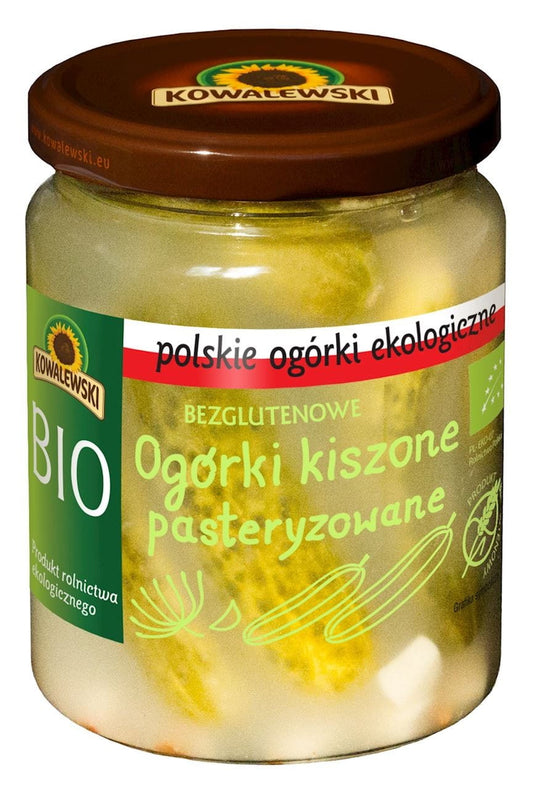 Glutenfreie eingelegte Gurken im Glas von KOWALEWSKI, Bio-Qualität, 480 g (220 g abgetropft) auf einem Tisch.