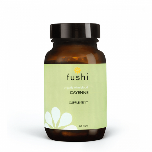 FUSHI Eco Cayennepfeffer Kapseln in einer braunen Flasche, 60 Stück, mit Cayennepfeffer als Hauptzutat.