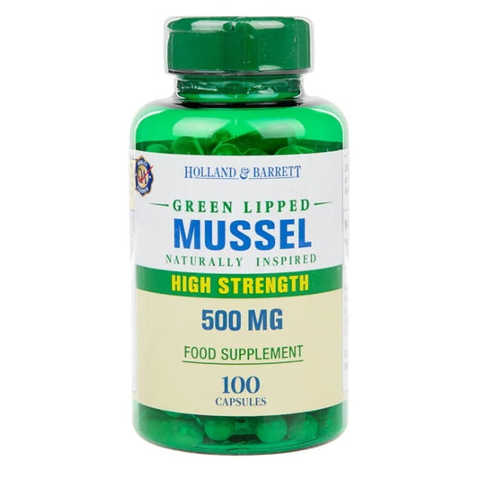 Grünlippmuschel-Kapseln von HOLLAND & BARRETT, 100 Stück, Nahaufnahme der grünen Kapseln in einer Packung