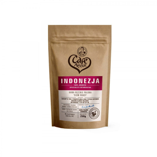 Geröstete Kaffeebohnen von CAFE MON AMOUR, Indonesien, 250g, frisch und aromatisch, visuell in einer transparenten Verpackung.