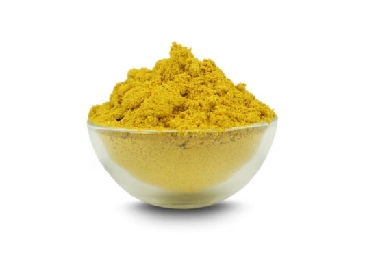 Gemahlenes Curry von VIVIO in 50g Packung, close-up Ansicht des Gewürzes in einer transparenten Verpackung.