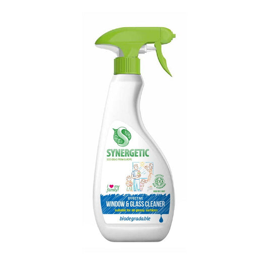 Biologischer Glas- und Spiegelreiniger von Synergetic in 500 ml Flasche, sauberes und streifenfreies Ergebnis sichtbar.