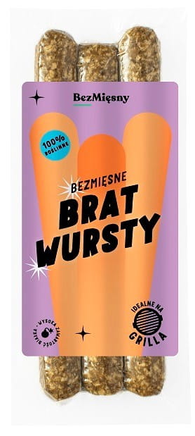 Vegane Bratwurst von BEZMIĘSNY MIĘSNY, 210 g, gebraten mit goldener Kruste und frischen Kräutern auf einem Teller.