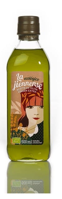 Natives Bio Olivenöl Extra von VADOLIVO, 500 ml Flasche, mit grünen Oliven auf der Verpackung sichtbar